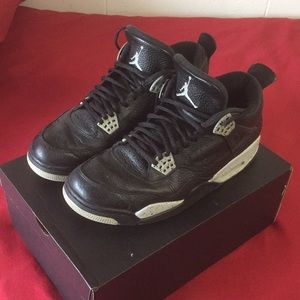 Jordan 4 Oreo